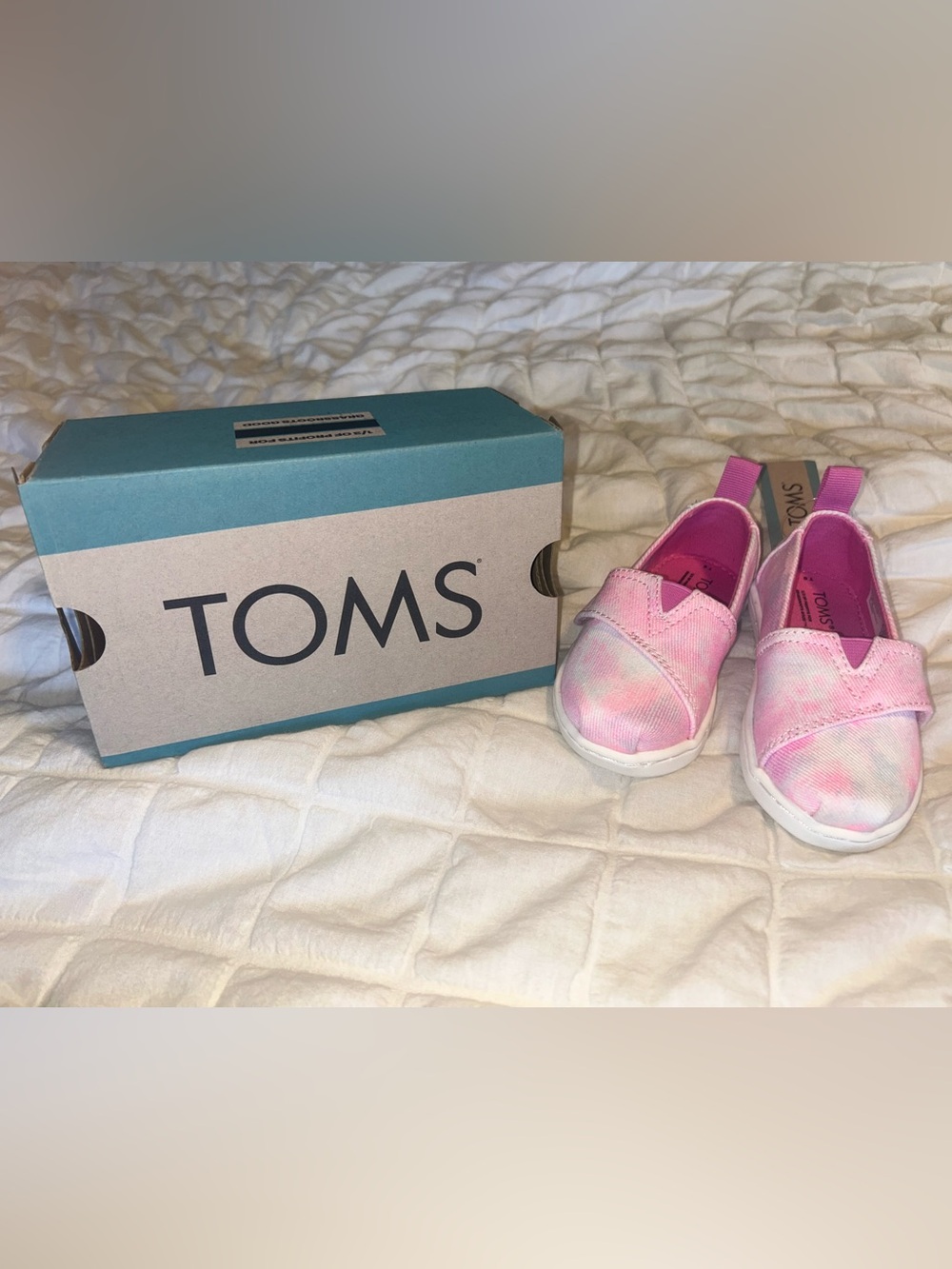 TOMS Kids Pink Tie-Dye Canvas Slip-On Sneakers
